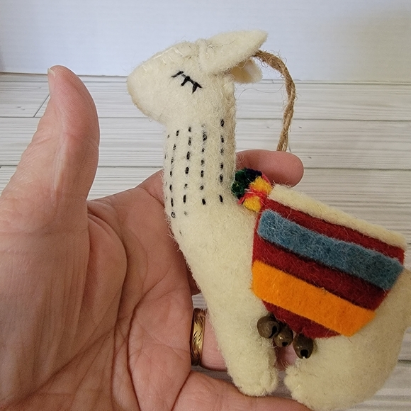 Felt Llama Alpaca Hand Made Christmas Ornament - Picture 2 of 9